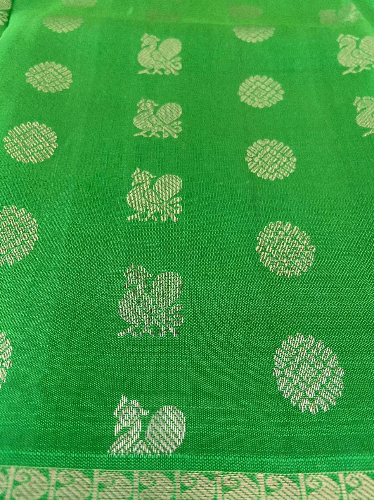 Handloom dark pastel green kanchipuram/Kanchivaram pure silk saree | Silk Mark | Ships from California