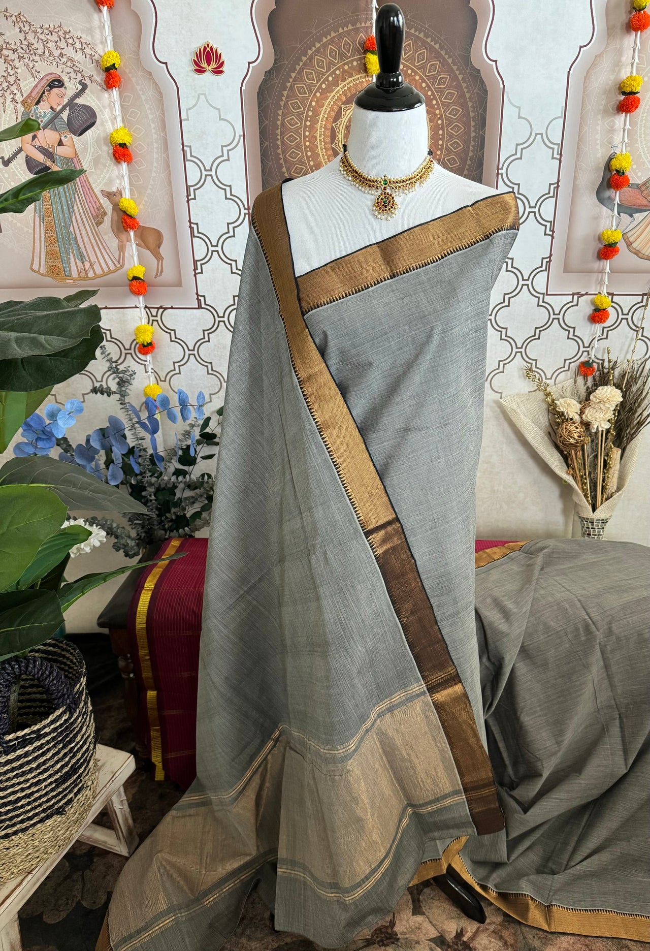 Handwoven Mangalgiri Cotton Saree | Gray | Gold Zari | Handwoven | Ships from California