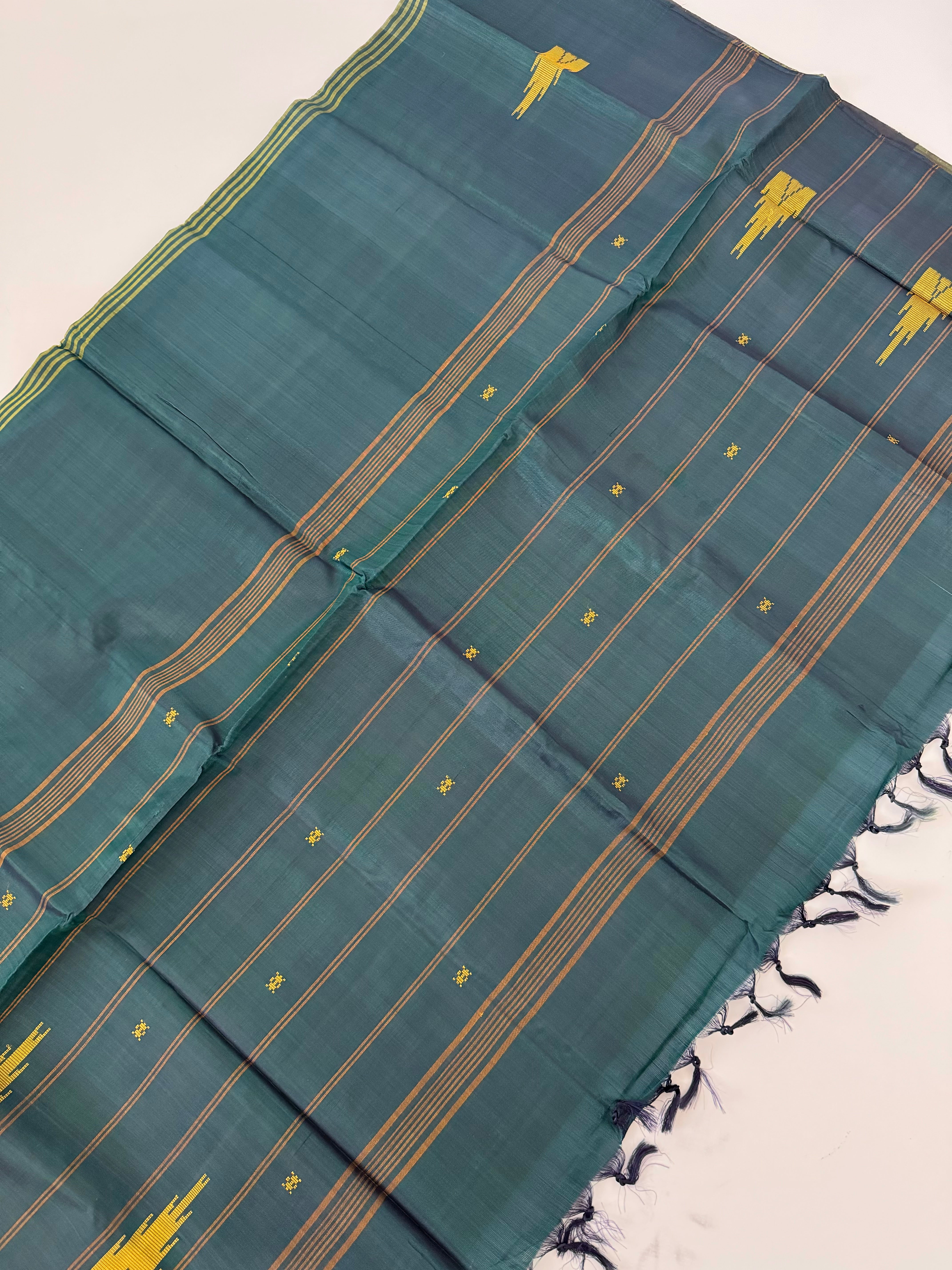 Vegan Silk Saree | No Zari | Borderless | No Blouse | Handwoven | Shades of Green | Ships from California