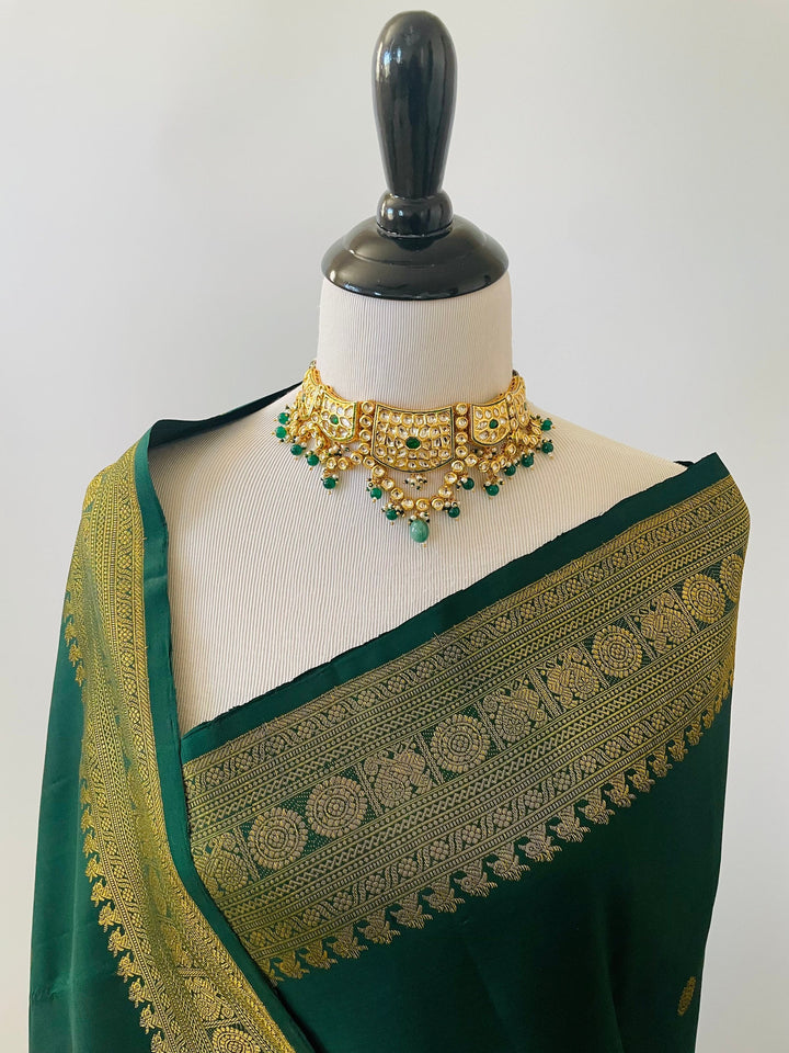 Bottle Green Woven Traditional Silk Saree With Heavy Embroidered Blous –  zarikaariindia.com